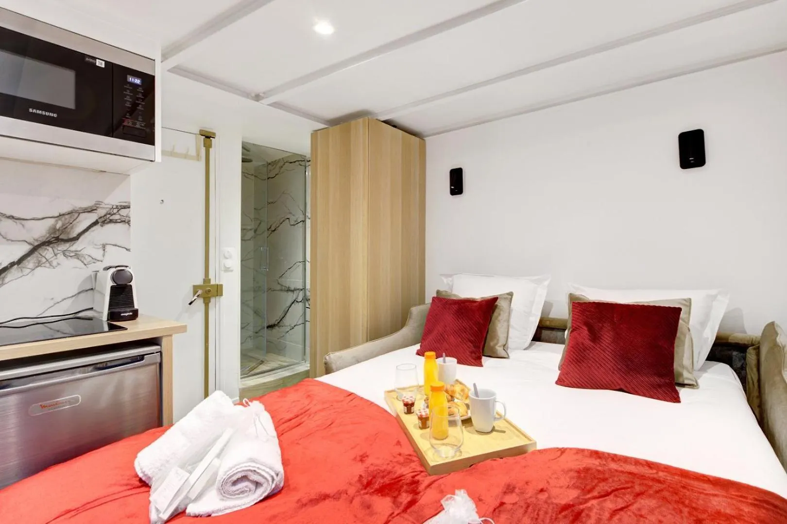 Bluestay 813 - Superb Apartment In Paris France