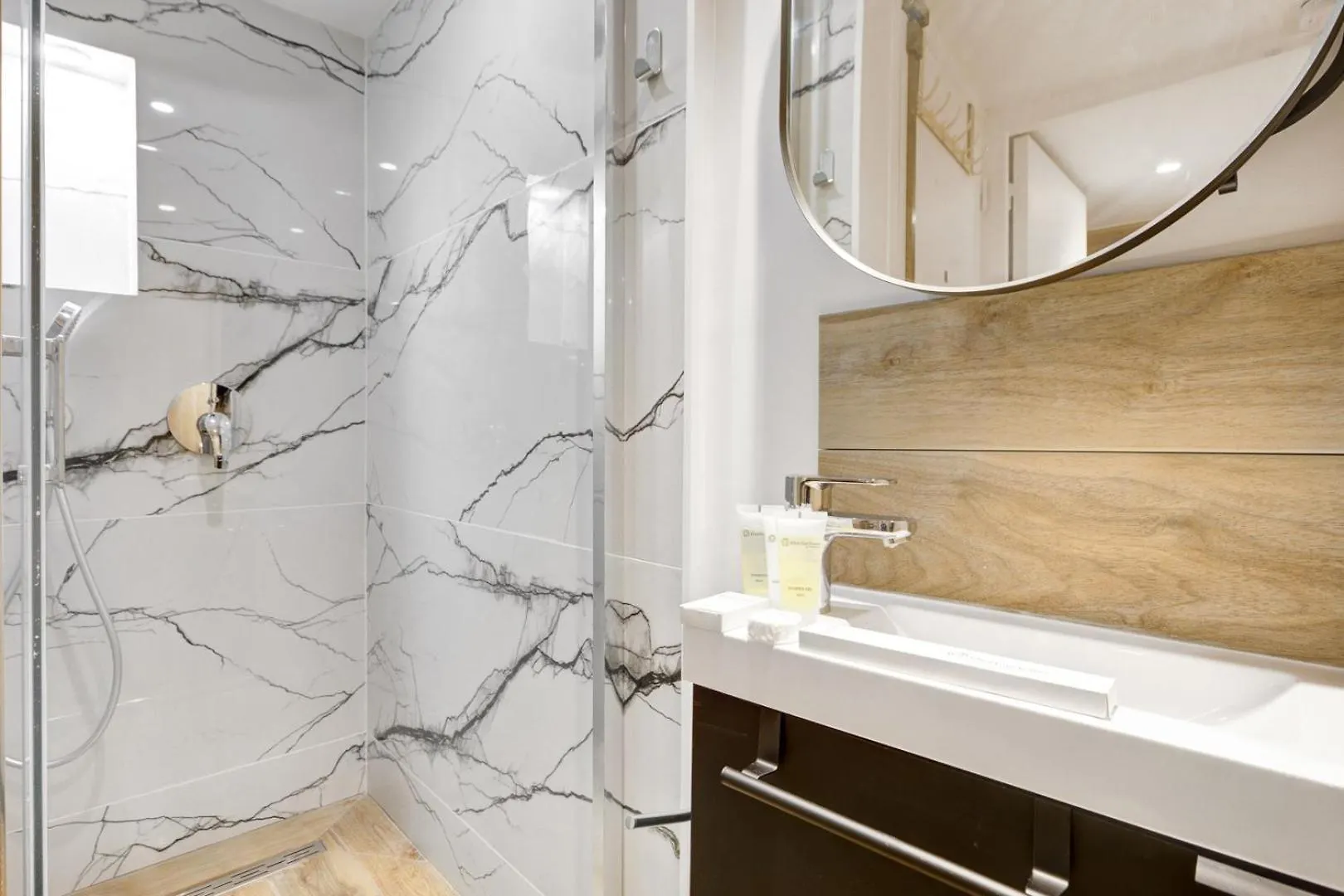 Bluestay 813 - Superb Apartment In Paris